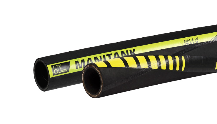 Aircraft refuelling hoses