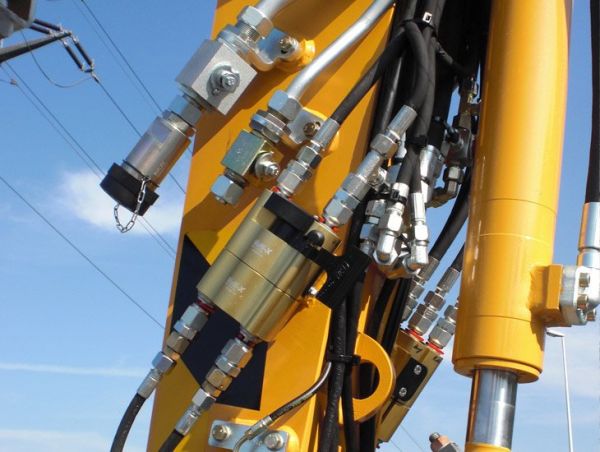 Wielozłącza do układów hydrauliki siłowej
