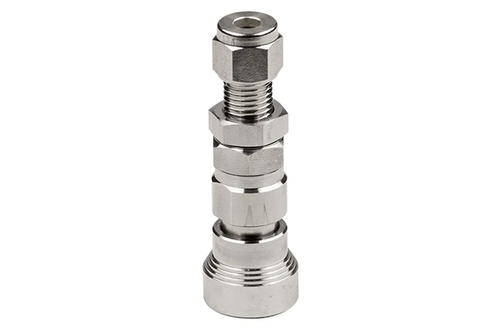 QC-LOK® stainless steel QC4 bulkhead socket with tube connection